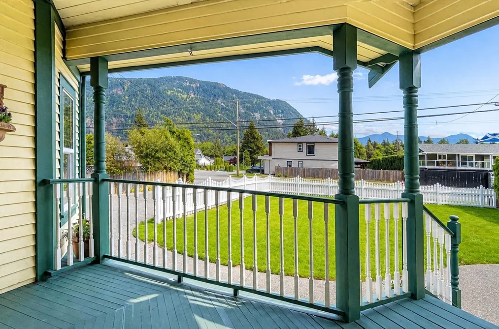 864 HOT SPRINGS ROAD, Harrison Hot Springs BC V0M 1K0, Harrison Hot Springs BC — Residential for Sale - Photo 4
