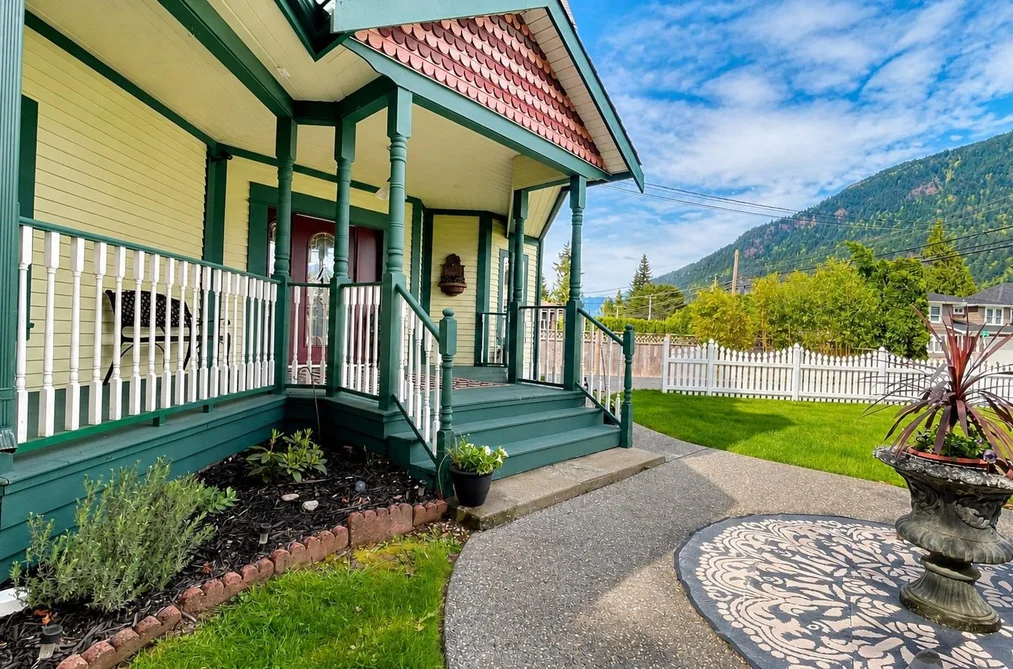 864 HOT SPRINGS ROAD, Harrison Hot Springs BC V0M 1K0, Harrison Hot Springs BC — Residential for Sale - Photo 6
