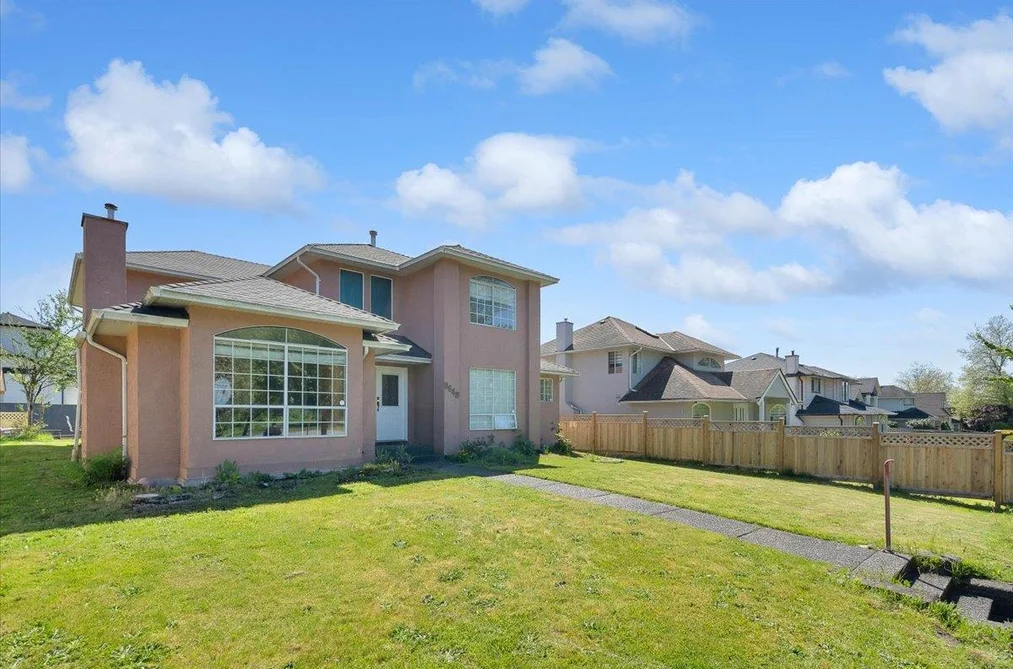 House for sale at 8648 140 Street Surrey British Columbia - MLS: R3118550