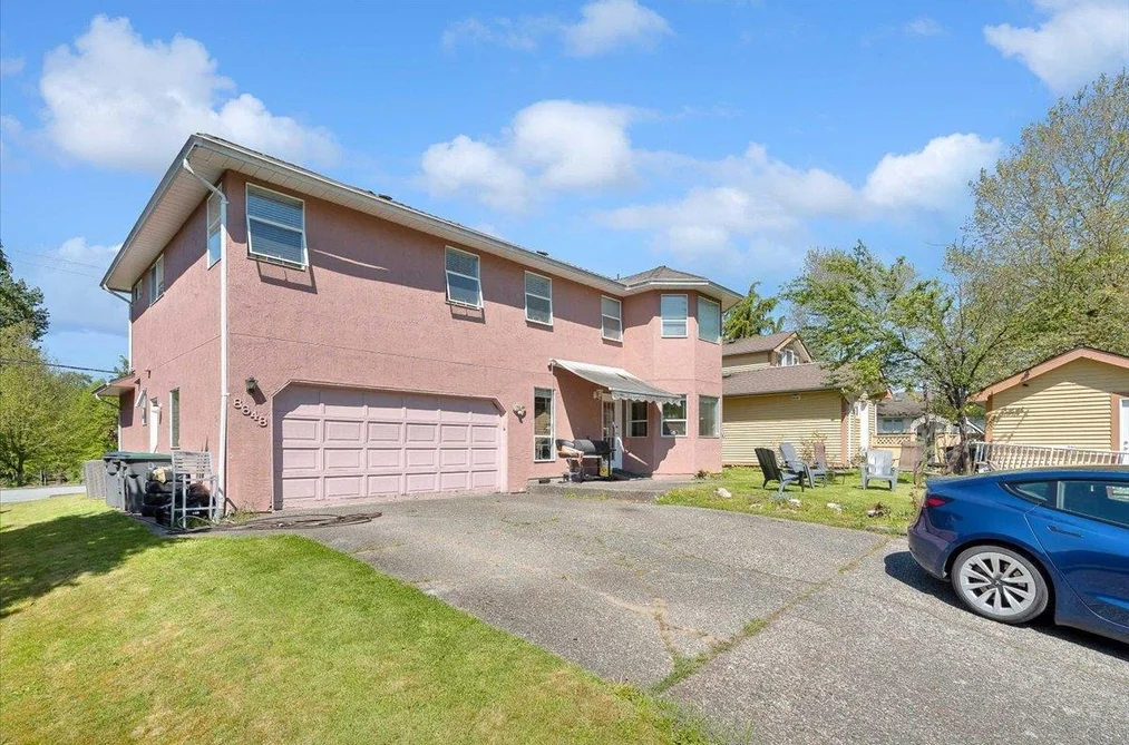 8648 140 STREET, Surrey BC V3W 5L3, Surrey BC — Residential for Sale - Photo 2