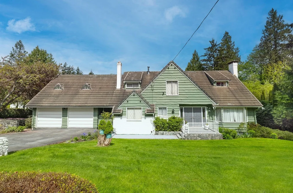 House for sale at 865 Burley Drive West Vancouver British Columbia - MLS: R3115481