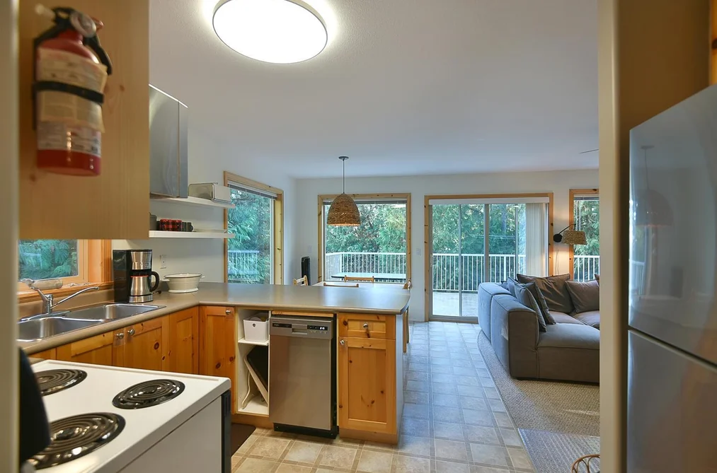 8650 REDROOFFS ROAD, Halfmoon Bay BC V7Z 1E7, Halfmoon Bay BC — Residential for Sale - Photo 6