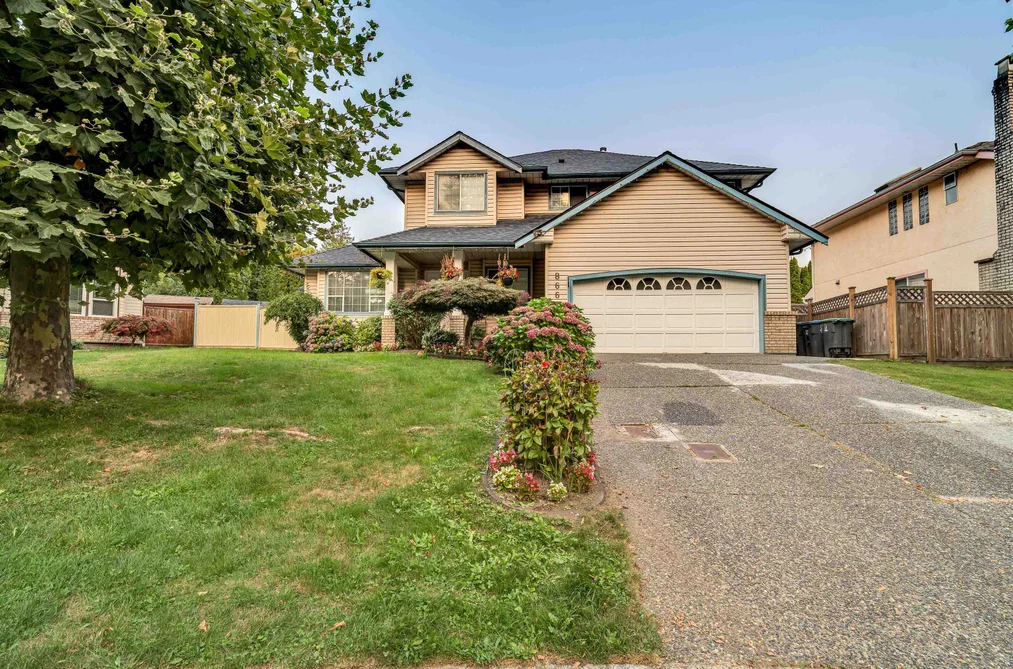 House for sale at 8662 141b Street Surrey British Columbia - MLS: R3077082