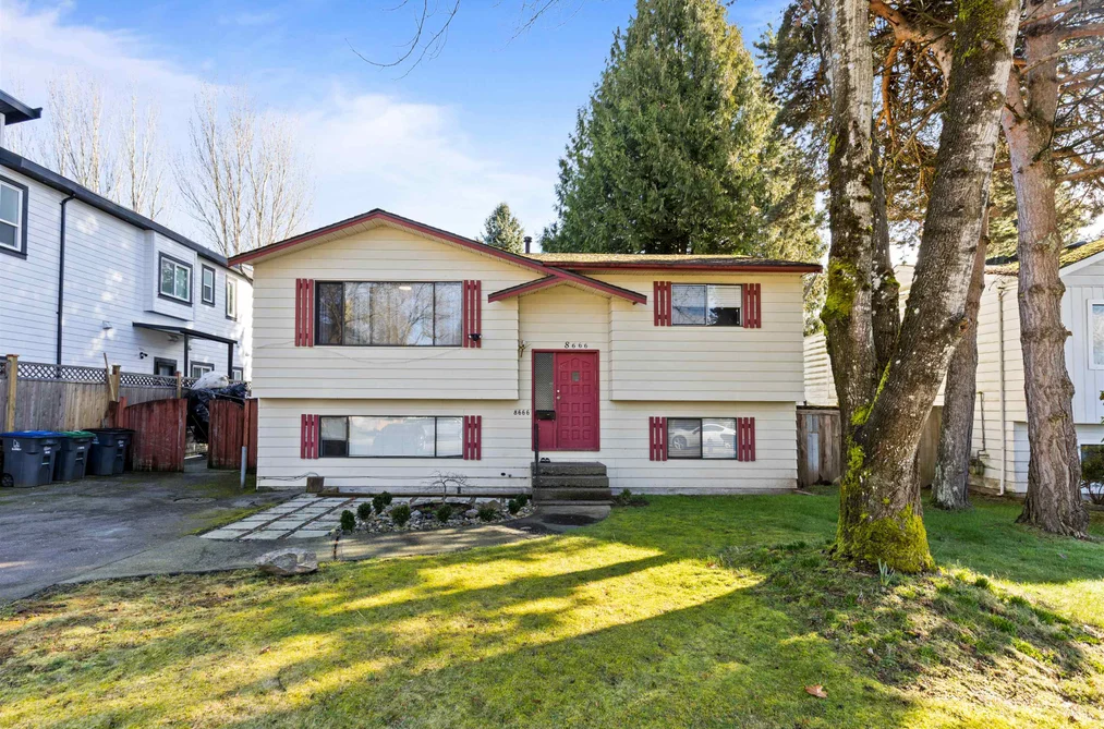 8666 AUGUST DRIVE, Surrey BC V3S 5A2, Surrey BC — Residential for Sale - Photo 2