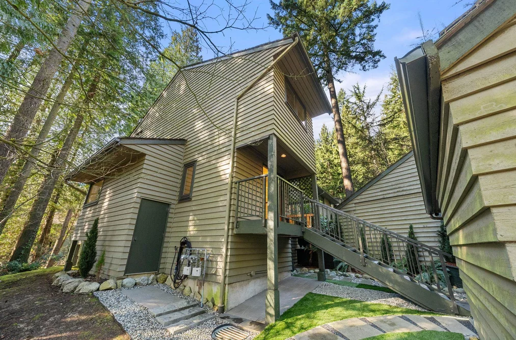 867 FREDERICK ROAD, North Vancouver BC V7K 2Y5, North Vancouver BC — Residential for Sale - Photo 2