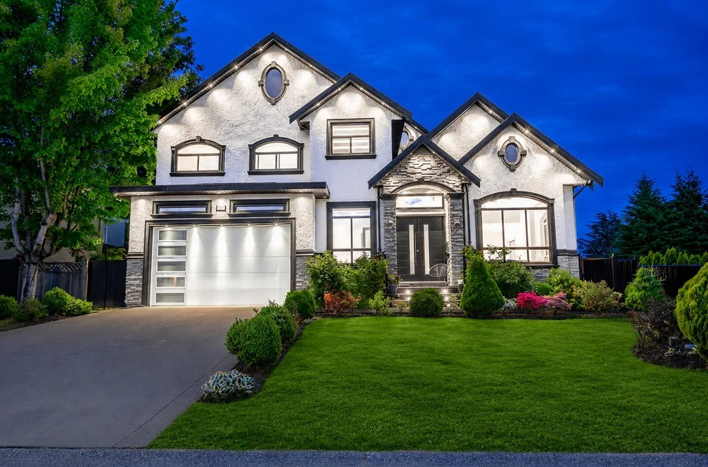 House for sale at 8670 Tunis Place Surrey British Columbia - MLS: R3122193