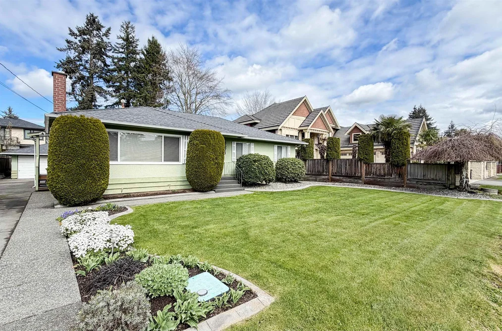 House for sale at 8671 Mowbray Road Richmond British Columbia - MLS: R3107647