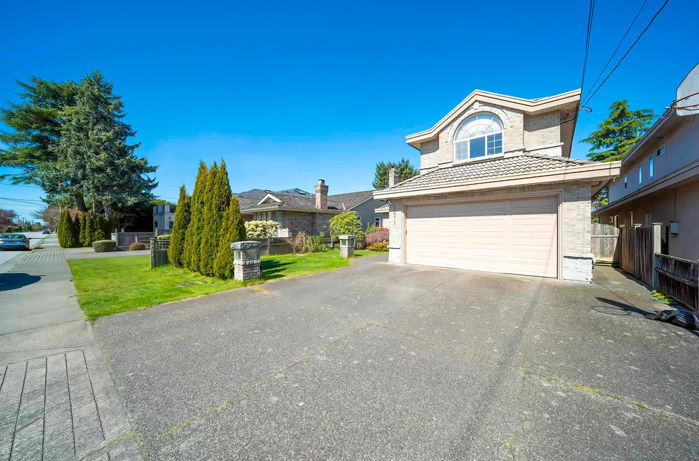 8671 SAUNDERS ROAD, Richmond BC V7A 2A6, Richmond BC — Residential for Sale - Photo 2