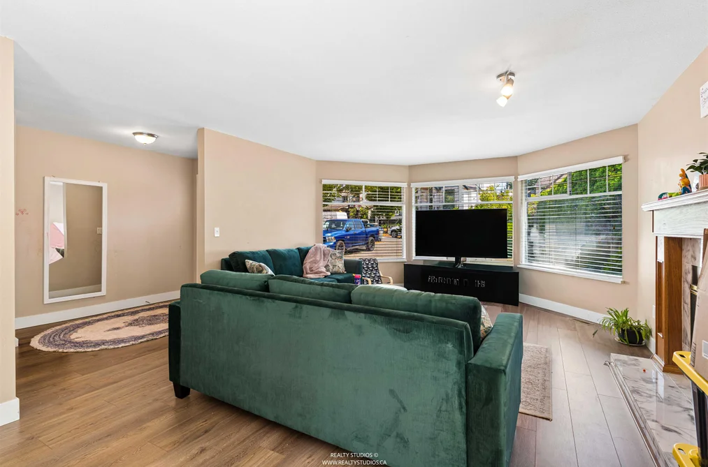 8673 149 Street, Surrey, BC - MLS: R3163562 - Photo 6 8673 149 Street, Surrey, BC - MLS: R3163562 - Photo 6