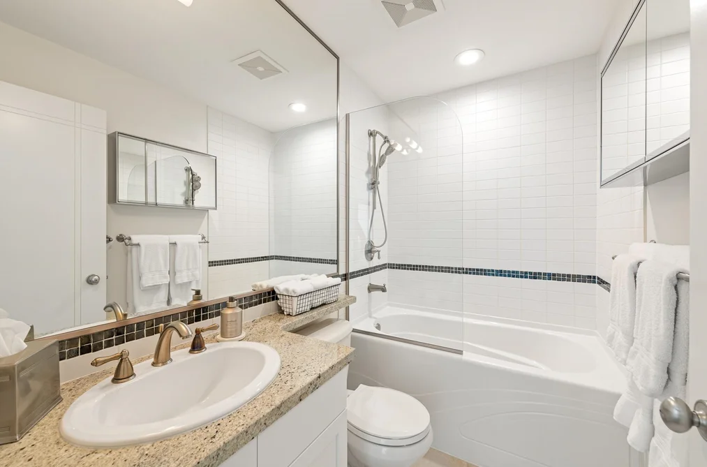 8674 SEASCAPE DRIVE, West Vancouver BC V7W 3J7, West Vancouver BC — Residential for Sale — Photo 16 of 39