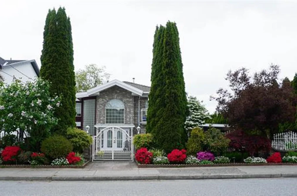 8675 Armstrong Ave, Burnaby, BC - MLS: R3175657
