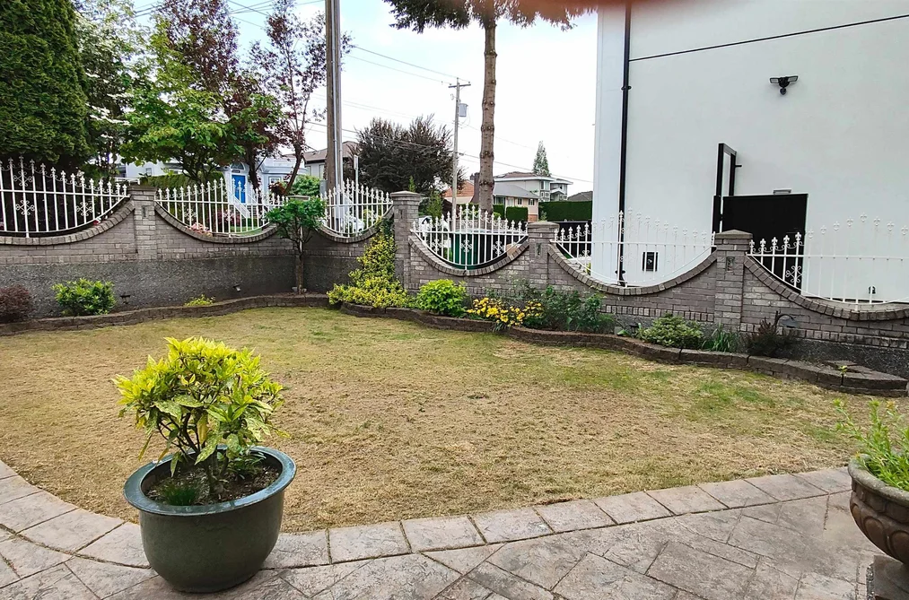 8675 ARMSTRONG AVENUE, Burnaby BC V3N 2H4, Burnaby BC — Residential for Sale - Photo 6