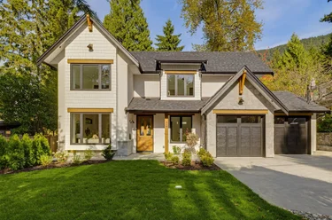 868 Canyon Blvd, North Vancouver, BC - MLS: R3177876