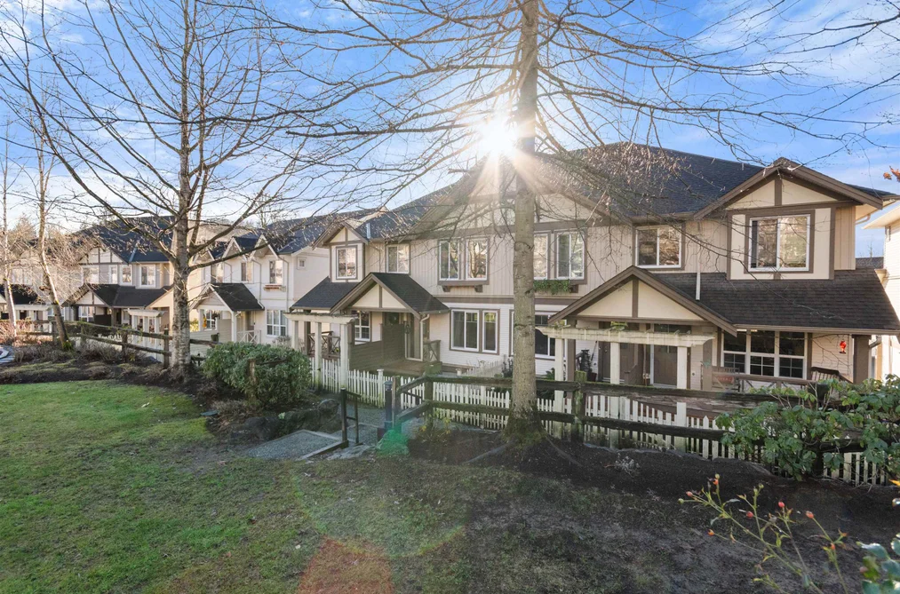 Townhouse for sale at 87 4401 Blauson Boulevard Abbotsford British Columbia - MLS: R3108455