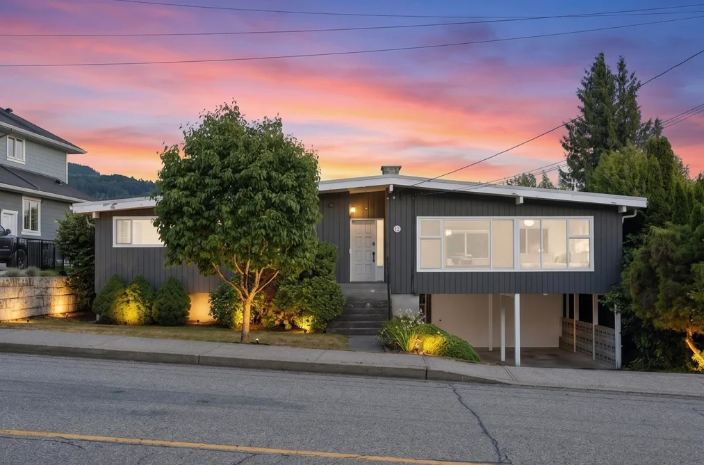 House for sale at 87 Mundy Street Coquitlam British Columbia - MLS: R3138726