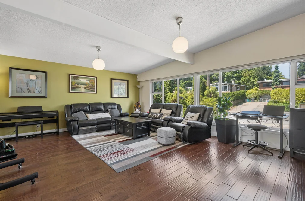 87 MUNDY STREET, Coquitlam BC V3K 5L5, Coquitlam BC — Residential for Sale — Photo 4 of 24
