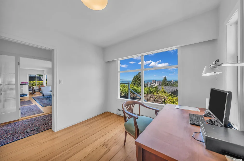870 LEYLAND STREET, West Vancouver BC V7T 2L4, West Vancouver BC — Residential for Sale — Photo 14 of 35