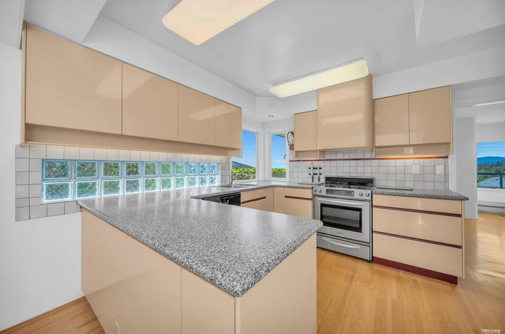 870 LEYLAND STREET, West Vancouver BC V7T 2L4, West Vancouver BC — Residential for Sale — Photo 18 of 35