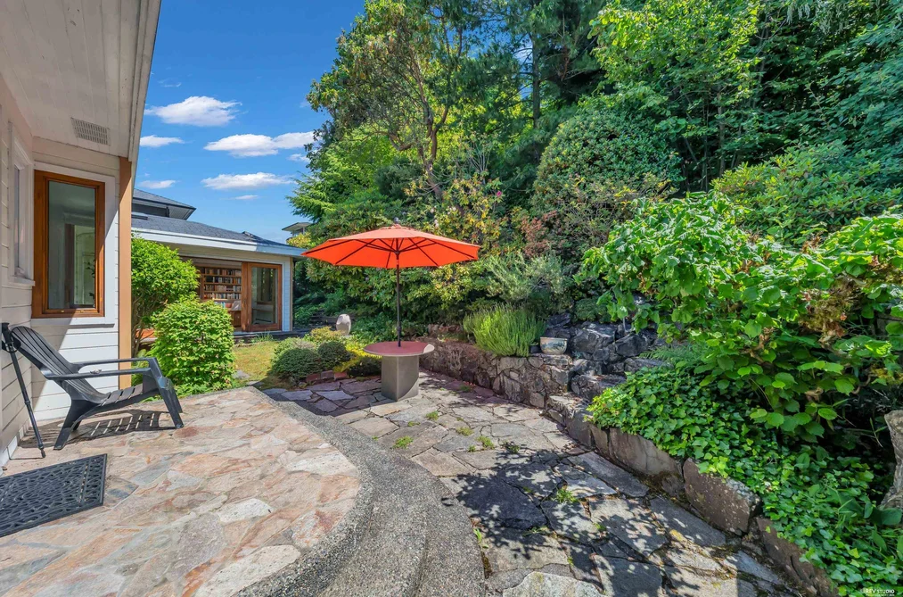 870 LEYLAND STREET, West Vancouver BC V7T 2L4, West Vancouver BC — Residential for Sale — Photo 28 of 35