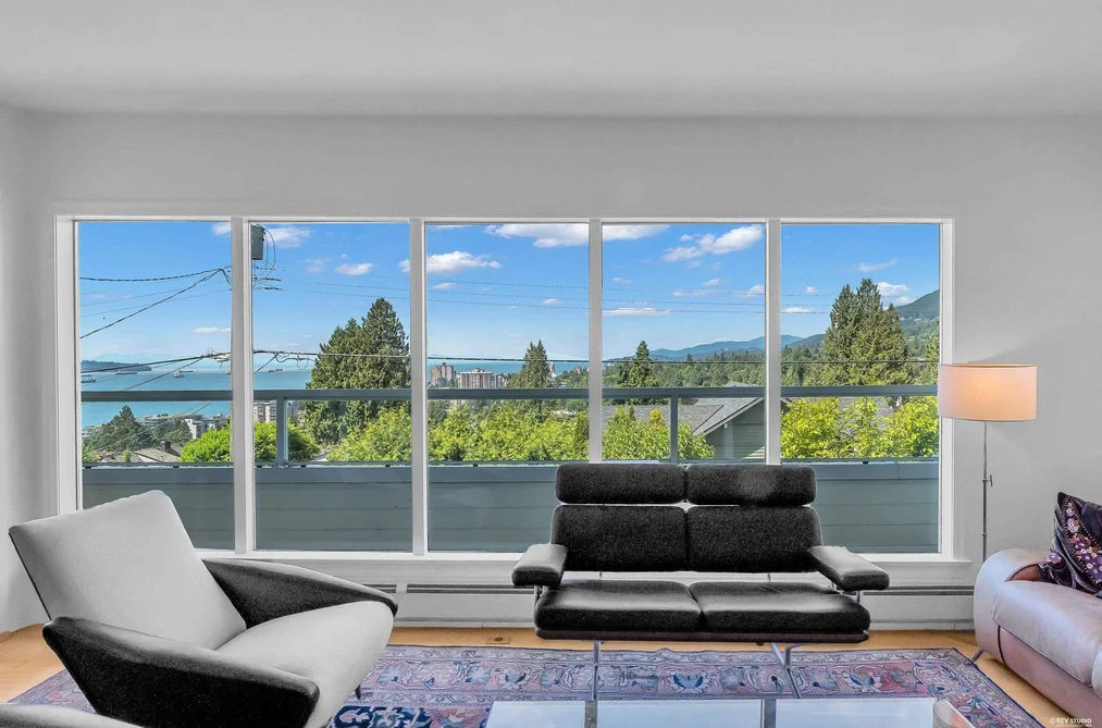 870 LEYLAND STREET, West Vancouver BC V7T 2L4, West Vancouver BC — Residential for Sale — Photo 5 of 35