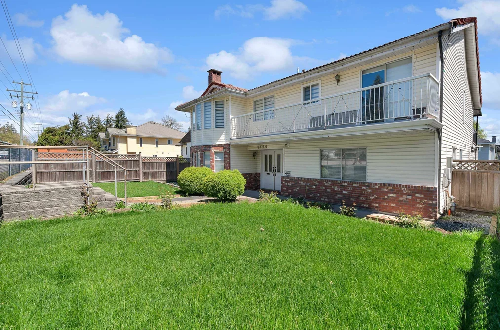 8724 128 St, Surrey, BC - MLS: R3169559