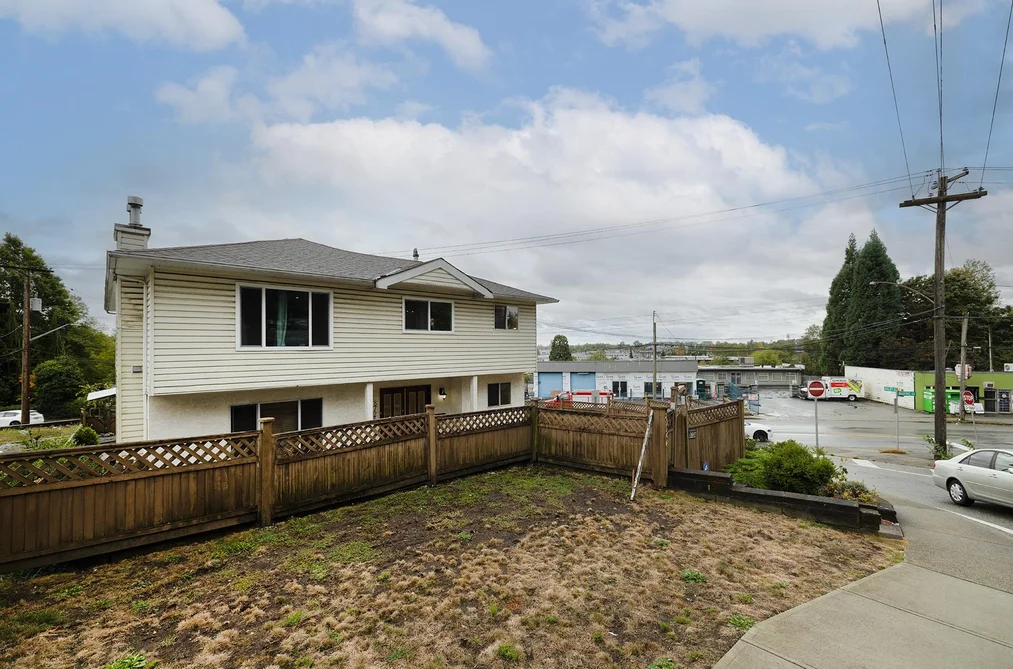 House for sale at 8724 Gilley Avenue Burnaby British Columbia - MLS: R3171302