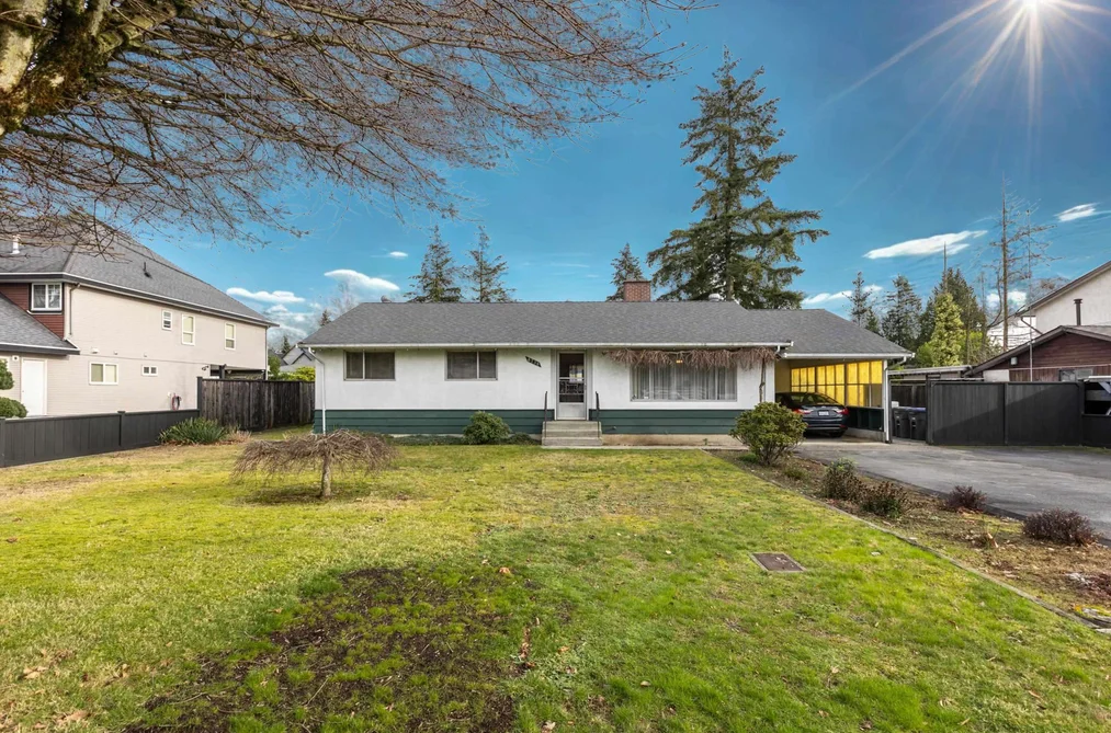 House for sale at 8736 154 Street Surrey British Columbia - MLS: R3093608