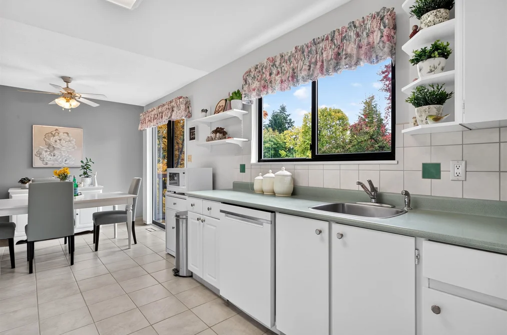 8746 Milton Drive, Surrey, BC - MLS: R3179654 - Photo 7 8746 Milton Drive, Surrey, BC - MLS: R3179654 - Photo 7