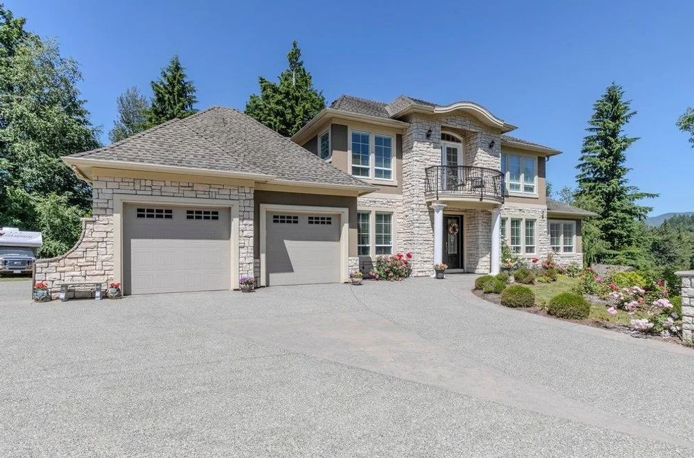 8749 JONES TERRACE, Mission BC V2V 4X7, Mission BC — Residential for Sale - Main Photo