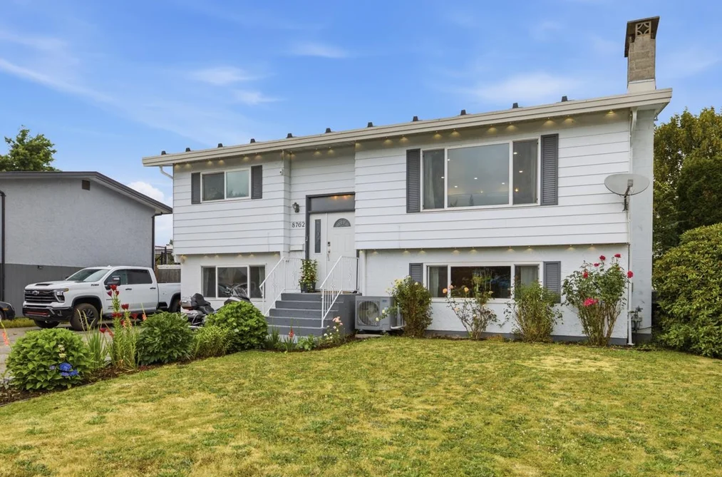 8762 CORNWALL CRESCENT, Chilliwack BC V2P 7E6, Chilliwack BC — Residential for Sale - Photo 2