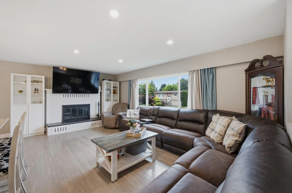 8762 CORNWALL CRESCENT, Chilliwack BC V2P 7E6, Chilliwack BC — Residential for Sale — Photo 4 of 40