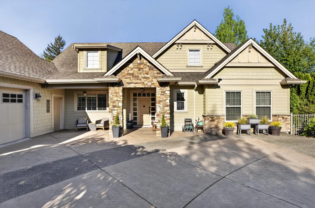 House for sale at 8768 Jones Terrace Mission British Columbia - MLS: R3118871