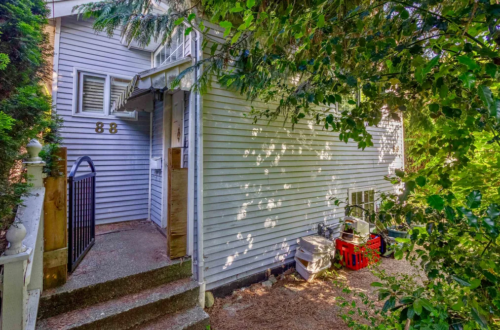 House for sale at 88 Fell Avenue Burnaby British Columbia - MLS: R3130247