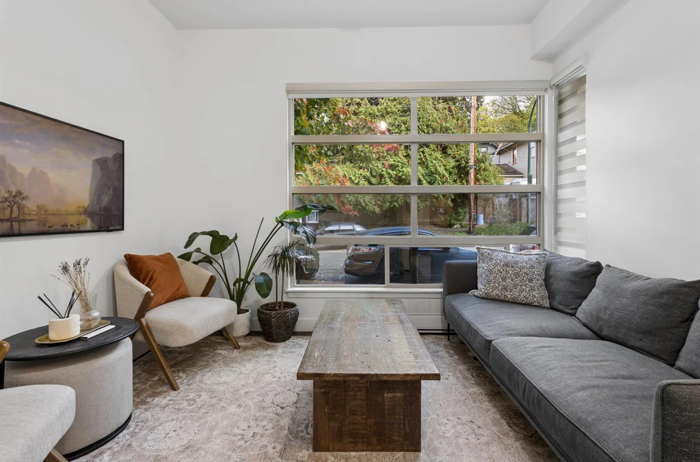881 Salsbury Dr, Vancouver, BC - MLS: R3173484