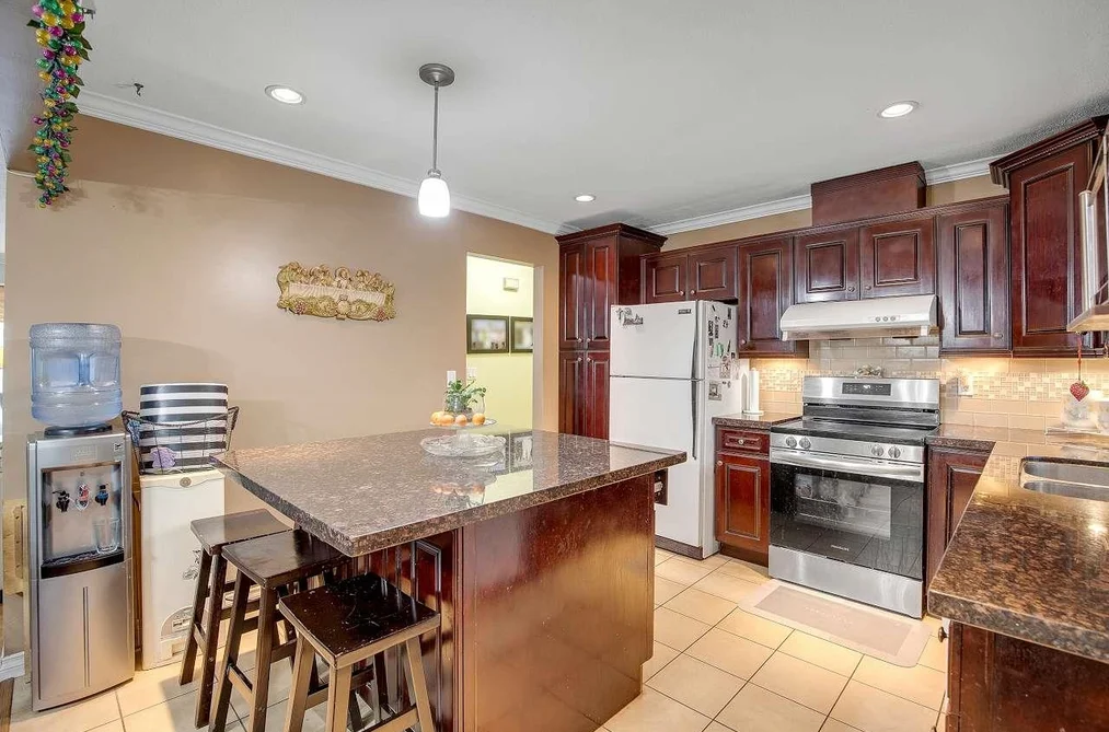 8825 160 STREET, Surrey BC V4N 2X8, Surrey BC — Residential for Sale - Photo 3