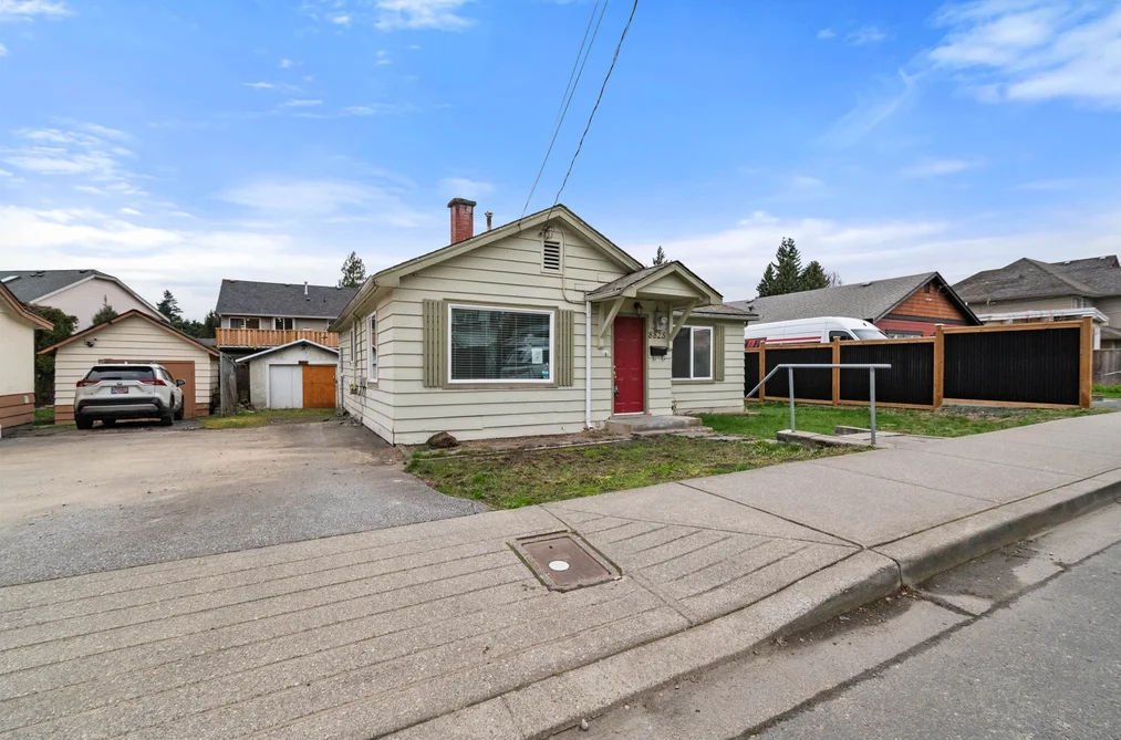 8825 EDWARD STREET, Chilliwack BC V2P 4C8, Chilliwack BC — Residential for Sale - Photo 3