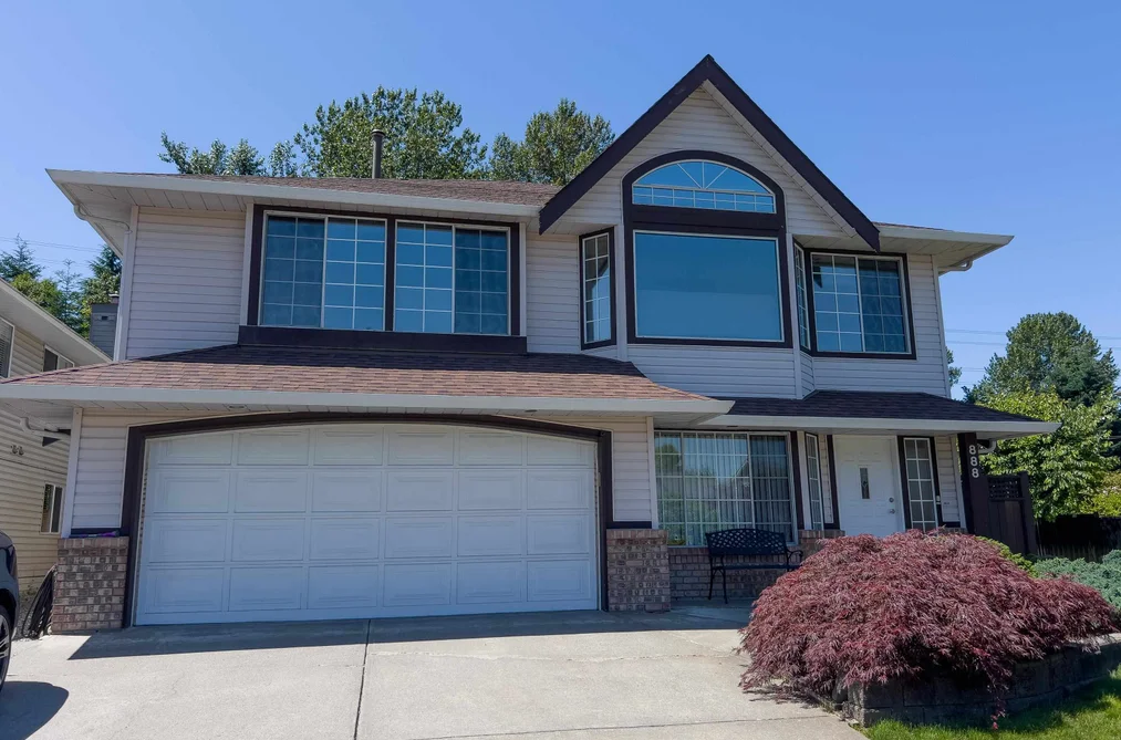 House for sale at 888 Herrmann Street Coquitlam British Columbia - MLS: R3109799