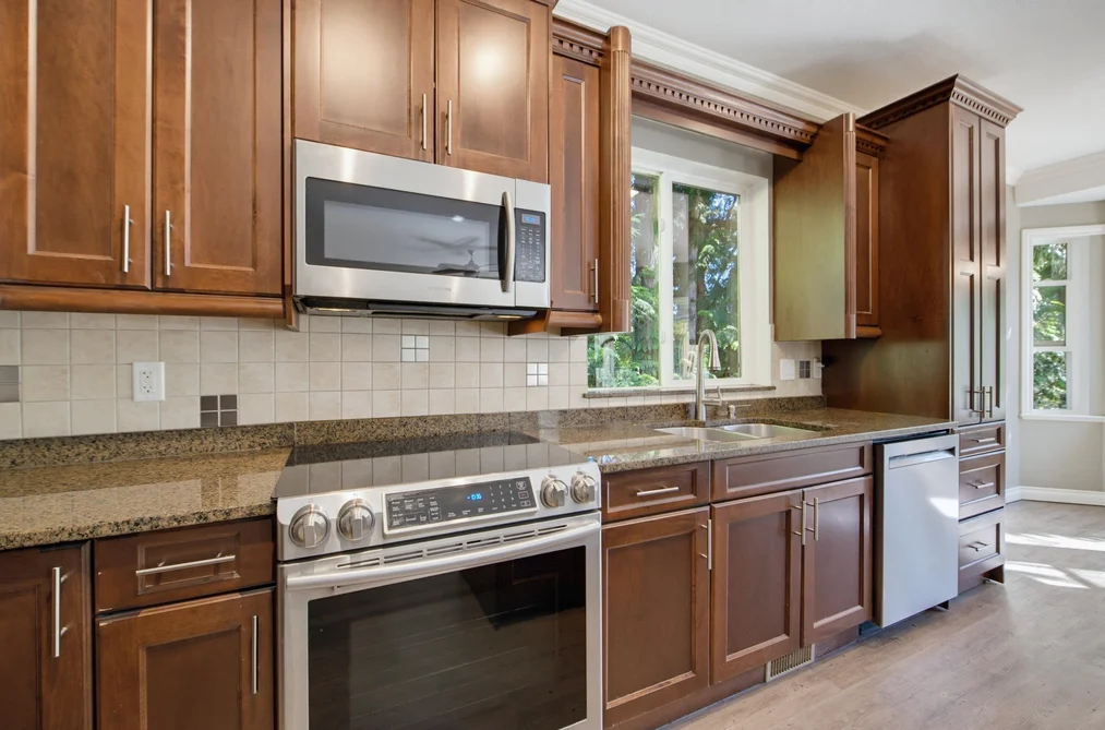 8886 Emiry Street, Mission, BC - MLS: R3164836 - Photo 4 8886 Emiry Street, Mission, BC - MLS: R3164836 - Photo 4
