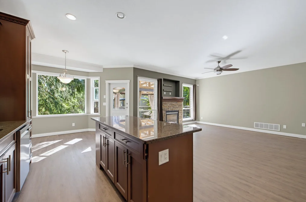 8886 Emiry Street, Mission, BC - MLS: R3164836 - Photo 7 8886 Emiry Street, Mission, BC - MLS: R3164836 - Photo 7