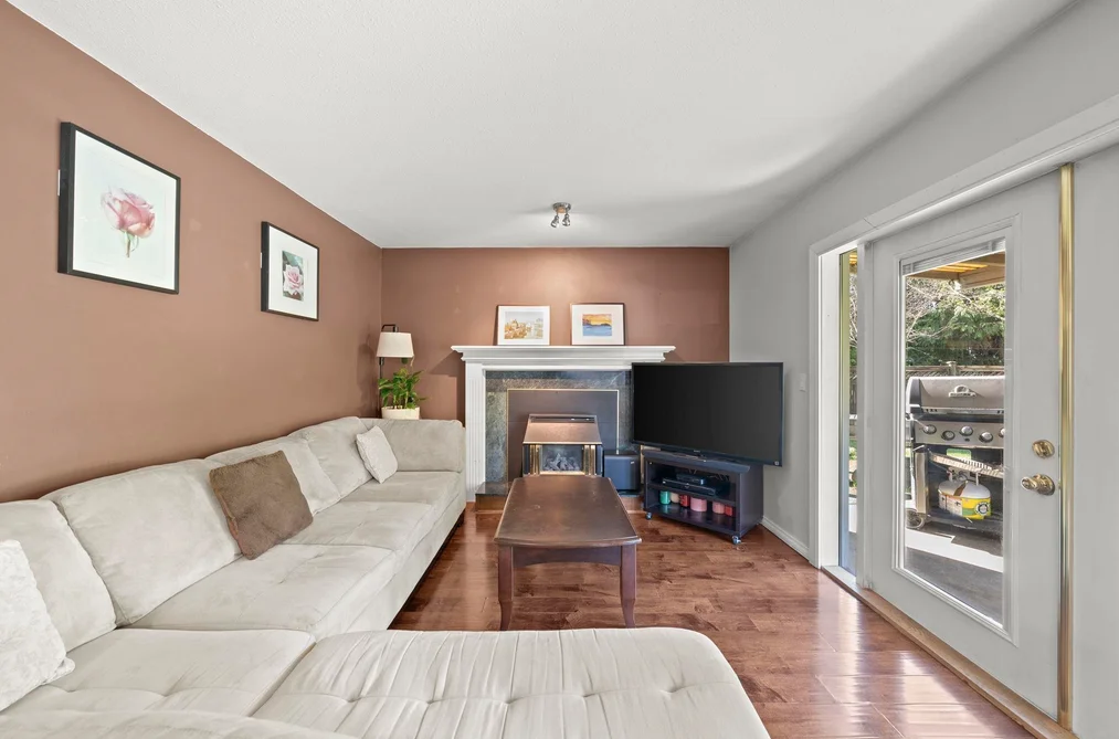 8891 157 Street, Surrey, BC - MLS: R3164489 - Photo 9 8891 157 Street, Surrey, BC - MLS: R3164489 - Photo 9