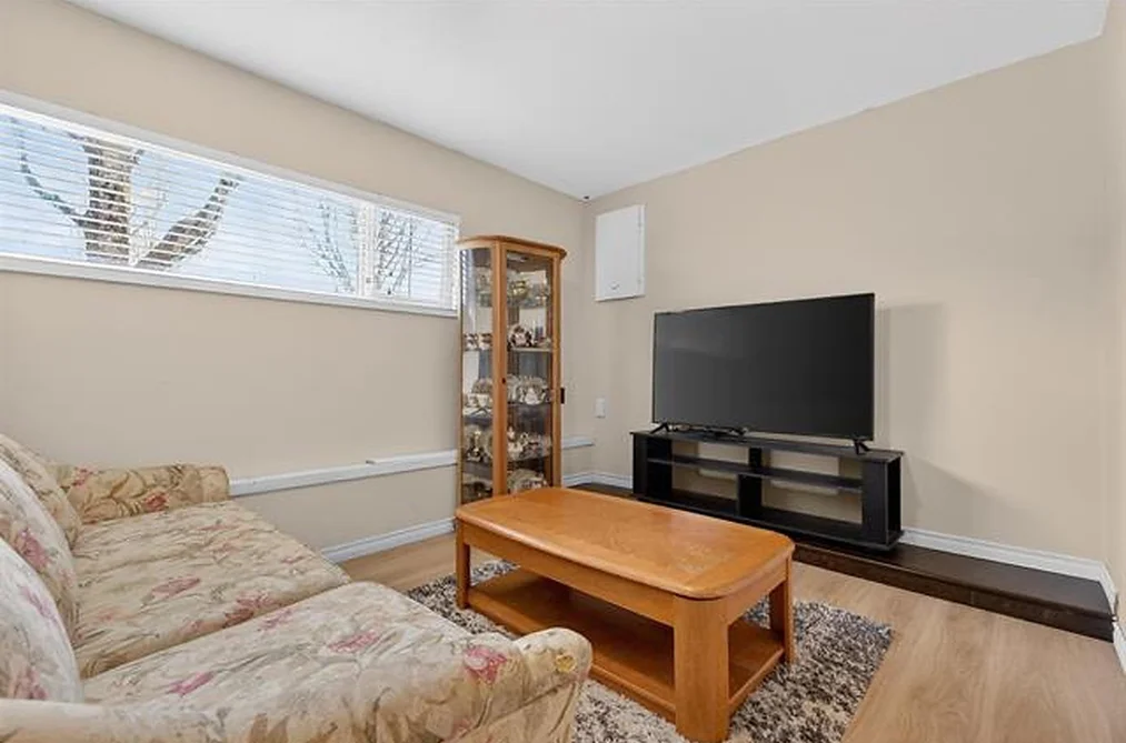 8927 146A Street, Surrey, BC - House for Sale - Photo 13 of 23 8927 146A Street, Surrey, BC - House for Sale - Photo 13 of 23