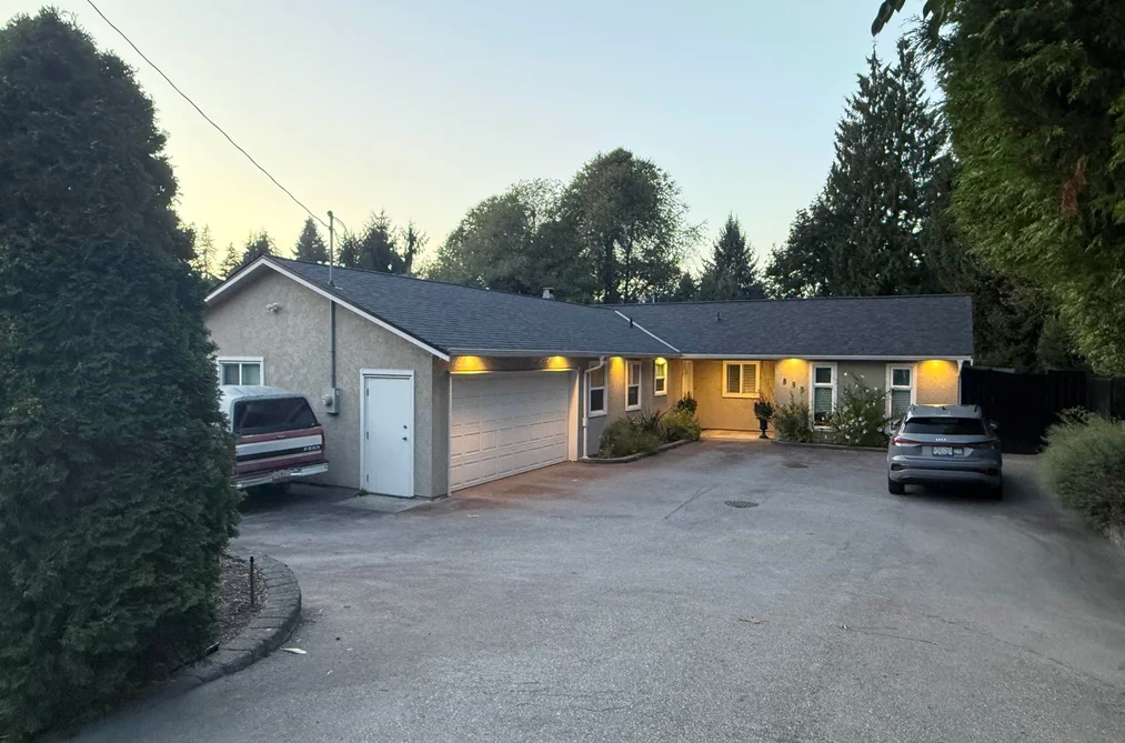 895 COMO LAKE AVENUE, Coquitlam BC V3J 3M7, Coquitlam BC — Residential for Sale - Photo 3