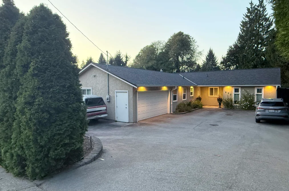 895 COMO LAKE AVENUE, Coquitlam BC V3J 3M7, Coquitlam BC — Residential for Sale - Photo 4