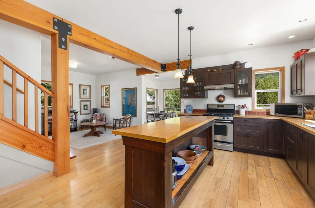 8950 PEMBERTON MEADOWS ROAD, Pemberton BC V0N 2L2, Pemberton BC — Residential for Sale - Photo 6