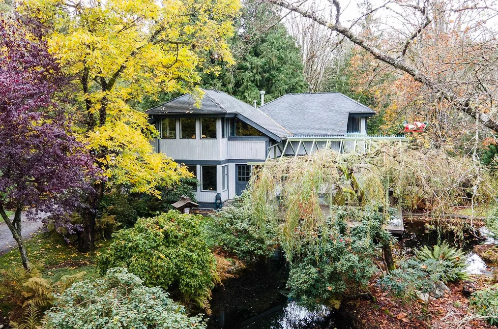 896 CHARMAN ROAD, Gibsons BC V0N 1V4, Gibsons BC — Residential for Sale - Photo 2