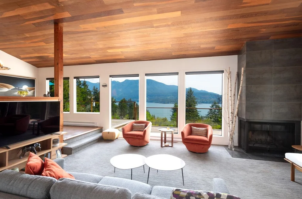 House for sale at 896 Taylor Road Bowen Island British Columbia - MLS: R3107031