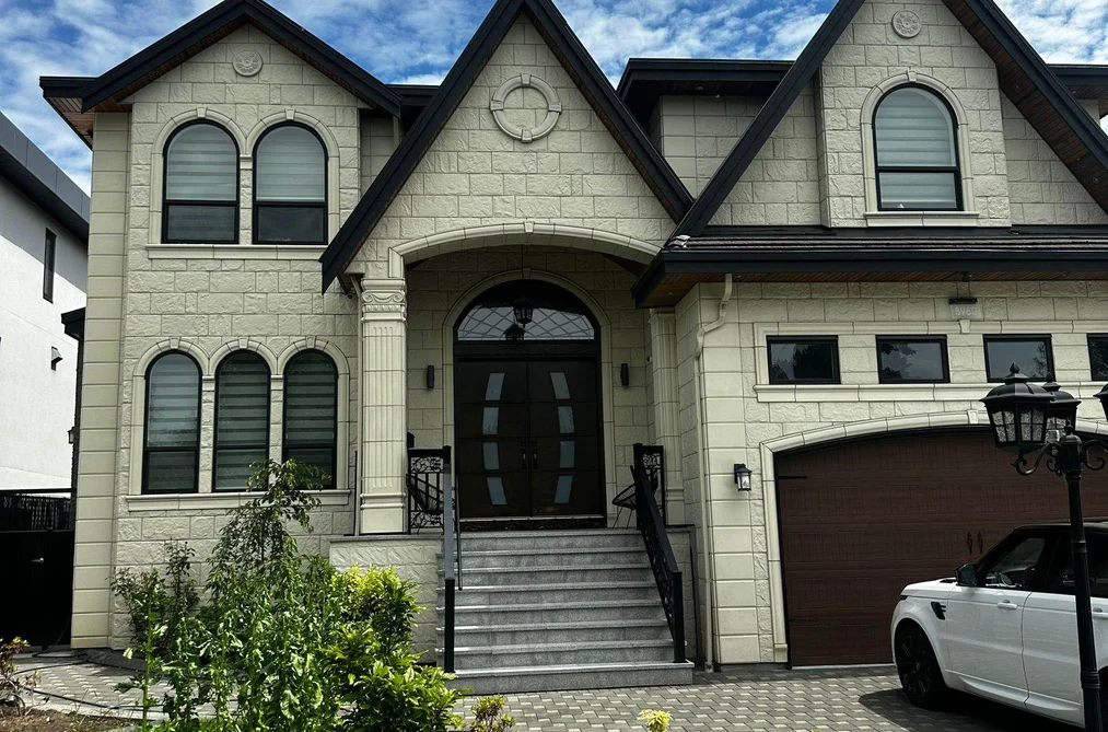 House for sale at 8960 150a Street Surrey British Columbia - MLS: R3009151