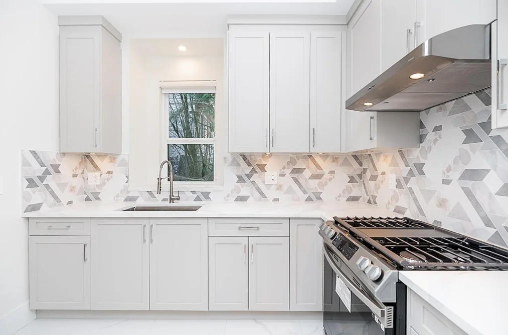 897 COTTONWOOD AVENUE, Coquitlam BC V3J 2S9, Coquitlam BC — Residential for Sale - Photo 5