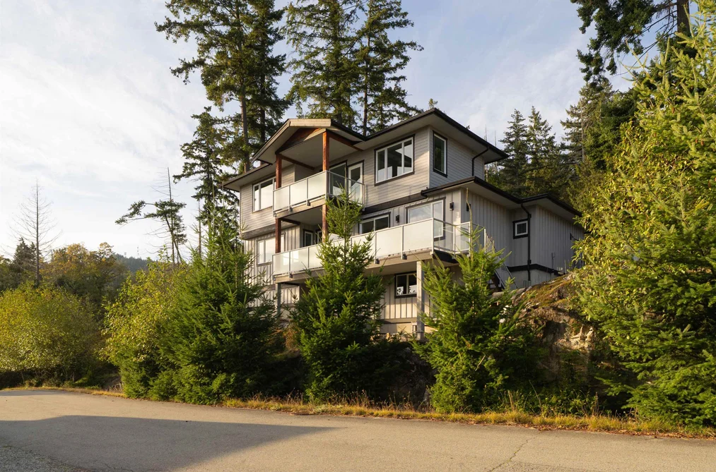 897 Cowan Point Dr, Bowen Island, BC - MLS: R3178222