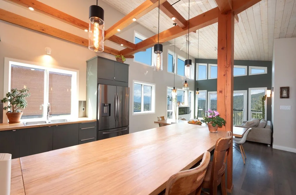 House for sale at 897 Rivendell Drive Bowen Island British Columbia - MLS: R3114988